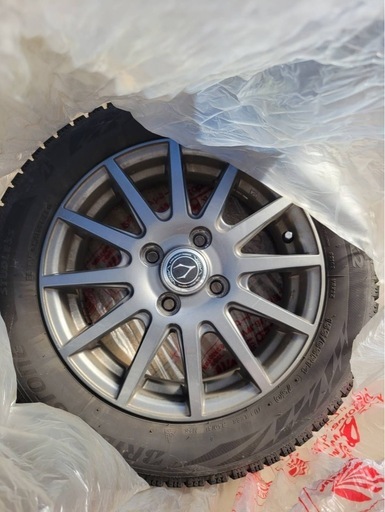 スタッドレスタイヤ