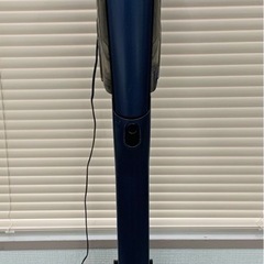 シャーク　充電式サイクロンクリーナーの画像