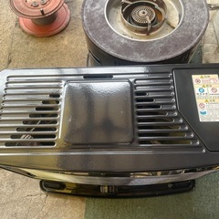 【リサイクルサービス八光】2023年製　トヨトミ　石油ストーブ  木造8畳まで コンクリート11畳まで タンク4L ワイドタイプ RS-W29N-B の画像