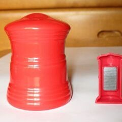 郵便ポストのグッズ・陶器製の置き物・磁石付きの小物の画像