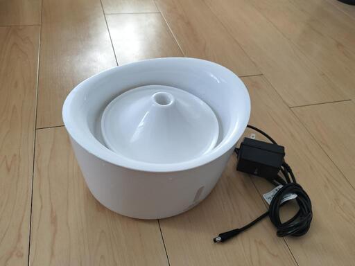 犬猫用給水器+専用フィルター ピュアクリスタル 1.5L 軟水化フィルター 水飲み器