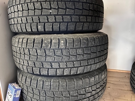 スタッドレスタイヤホイールセット 185-60-r15　
