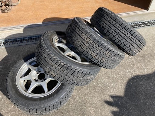 スタッドレスタイヤホイールセット1台分