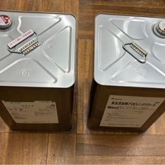 空の一斗缶の画像