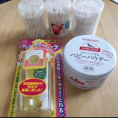 鼻吸い器　ベビーパウダー　ベビー綿棒 3箱
