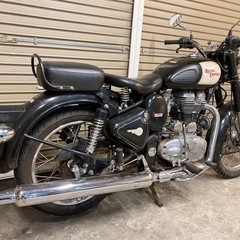 ロイヤルエンフィールド　クラシック350 車検残りあり　配送可能　支払いは現金or振り込みも可能の画像