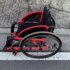 NICK VOVAスポーツ車椅子  折り畳み式の画像