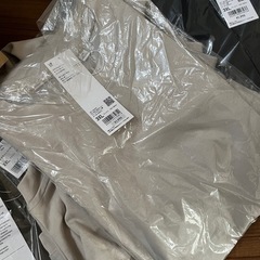 新品未開封未使用！ユニクロ　エアリズム　コットンオーバーサイズＴシャツ5部袖3XLサイズ　12枚セット　ブラック他カラー有の画像
