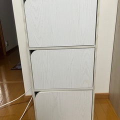 扉つきカラーボックス