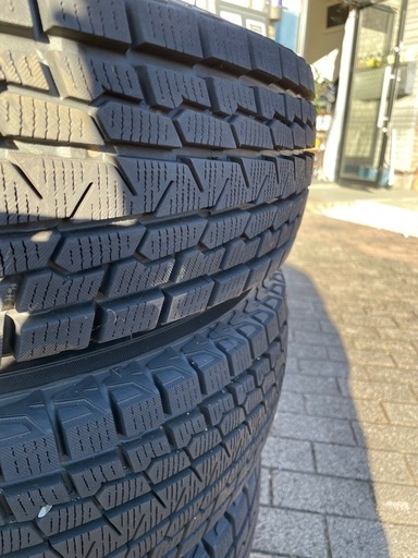 ジムニーjb64スタッドレスタイヤアルミ付き　ice GVARD GO75