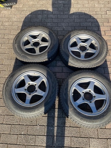 ジムニーjb64スタッドレスタイヤアルミ付き　ice GVARD GO75
