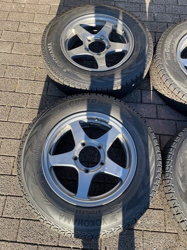 ジムニーjb64スタッドレスタイヤアルミ付き　ice GVARD GO75
