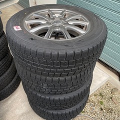 スタッドレス　195/65R15 Winter MAXX