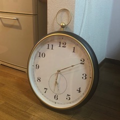 IKEAの掛け時計（遅れます）
