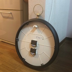 IKEAの掛け時計（遅れます）の画像