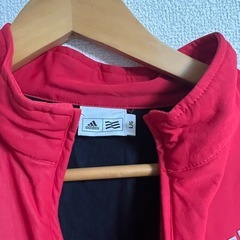 adidas ゴルフウェアの画像