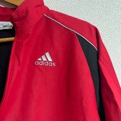 adidas ゴルフウェアの画像
