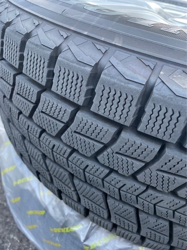 ダンロップ　スタッドレスタイヤ　ホイール付き　225/65R17

