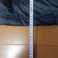 アディダスベンチコートの画像