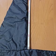 アディダスベンチコートの画像