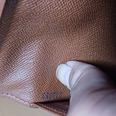ルイヴィトン財布の画像