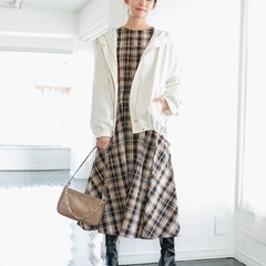 VIS 袖タックアソートロングワンピース　チェック柄　パワーショルダーの画像