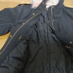 １４０サイズ　フード付きジャンパーの画像