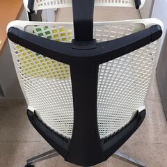 【A286】機能性チェア ホワイトの画像