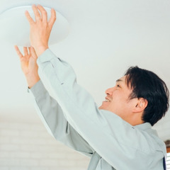 🔥急募🔥日払いあり✨即日勤務OK🚀月給45万スタート可💰社員寮完備🏠電気工事士💡頑張りは給与にしっかり還元😊すぐに現金が欲しい方歓迎🎉の画像
