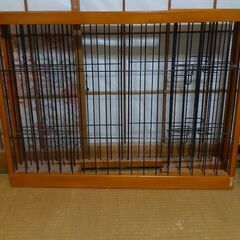 木製枠ペットゲージの画像