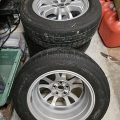 ＴＯＹＯＴＡ純正　プリウス用　15✕6j1/2　off+40　ス...