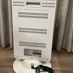値下げ✨山善❗️電気ストーブ❗️ 18年製の画像