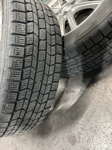 スタッドレスタイヤ　ホイルセット　175/65R15  フィット　アクア等