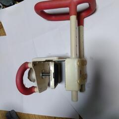 浴槽に取付けて使う器具ですの画像