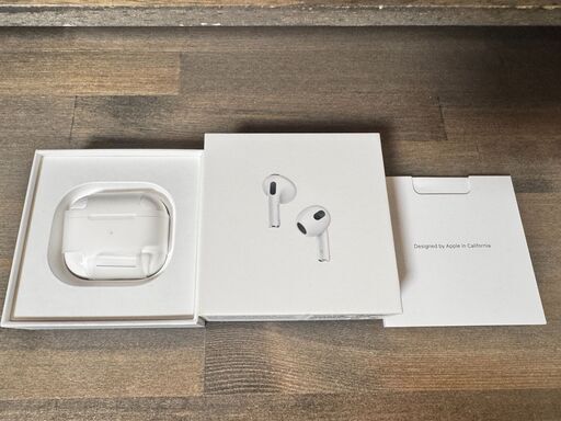 ★ 極美品！AirPods 第3世代 MME73J/A ★ AirPods 第三世代 MME73J/A 正規品] AirPods第三世代 エアポッツ3