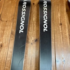 ロシニョール　スキー板ビィンディング付
