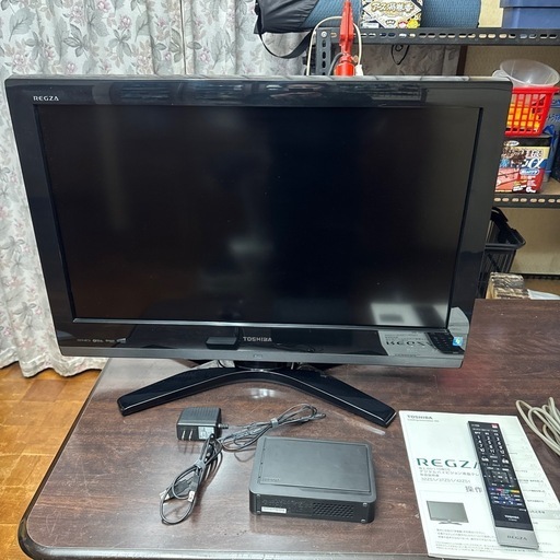 REGZA 32ZS1と録画用HDD付き