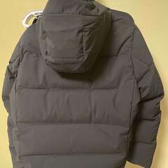 ユニクロ　UNIQLO　シームレスダウンパーカ　新品未使用　メンズ　Lサイズ　直接現金手渡し　岩見沢市の画像