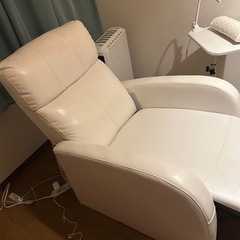 リクライニングソファ　リクライニングチェアの画像