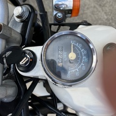 HONDA白エイプ50ccの画像