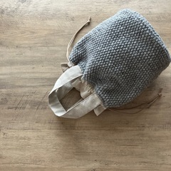 ぽこぽこウールの丸底巾着バッグの画像