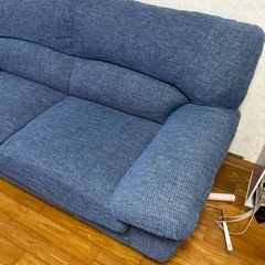 ３人掛けソファーの画像