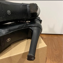 ショートヒールブーツの画像
