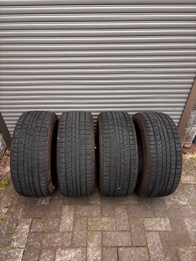 ブリヂストン スタッドレス　245/40R18 BLIZZAK VRX2 4本セット