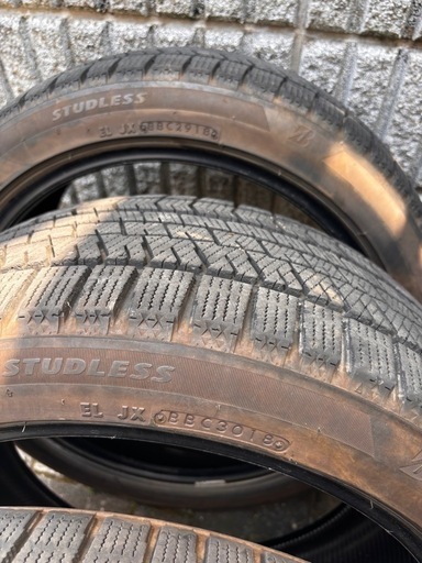 ブリヂストン スタッドレス　245/40R18 BLIZZAK VRX2 4本セット