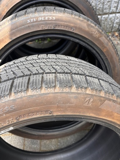 ブリヂストン スタッドレス　245/40R18 BLIZZAK VRX2 4本セット