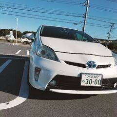 トヨタプリウス　S　2014
