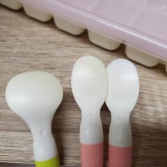 ピジョン　離乳食スプーン　離乳食冷凍保存容器の画像