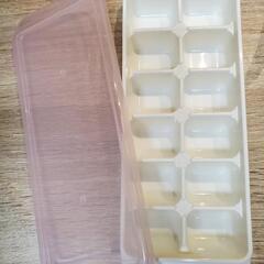 ピジョン　離乳食スプーン　離乳食冷凍保存容器の画像