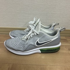 ナイキ　NIKE  AIR MAX スニーカーの画像